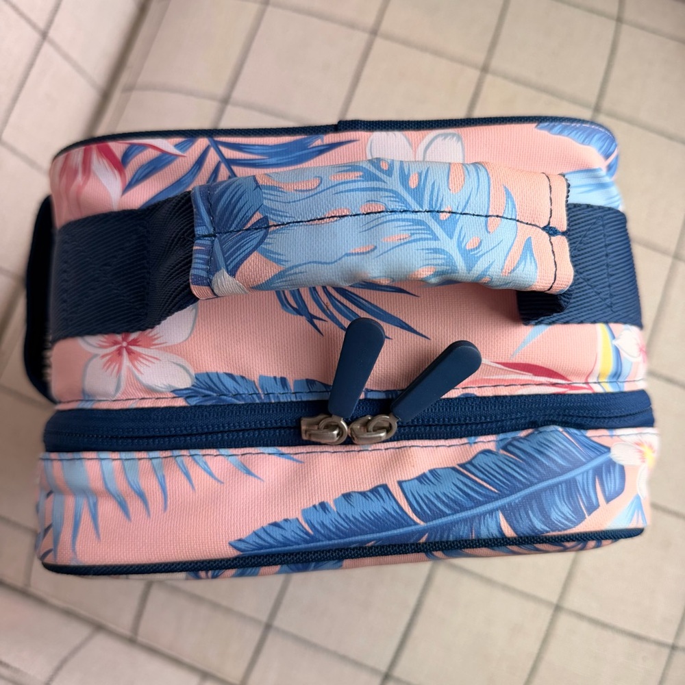 Pottery Barn Teen Color Changing Tropical Lunchbox Island Floral Pink Navy - Picture 6 of 11